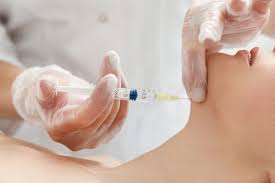 Double chin (pocket of fat under the chin)